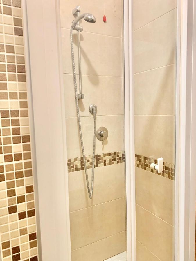 Appartamento Garibaldi Loft House Bari Esterno foto