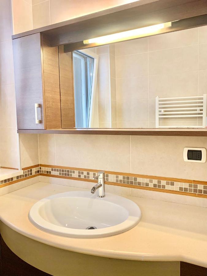 Appartamento Garibaldi Loft House Bari Esterno foto